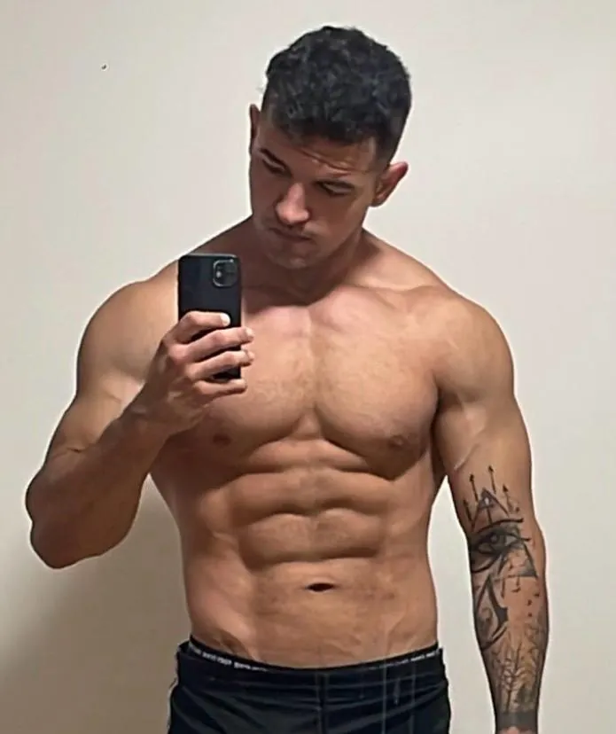 Adrian, después del proceso