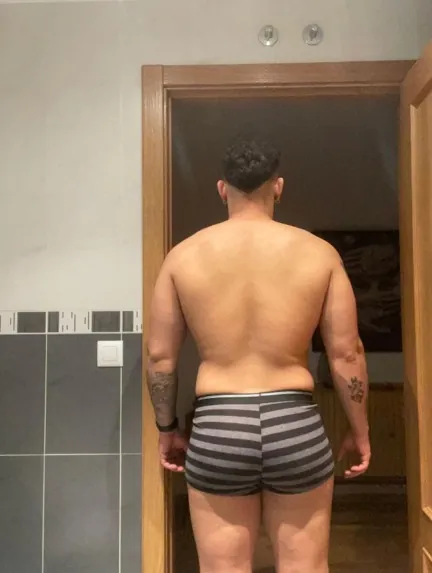 Italo, espalda antes del proceso